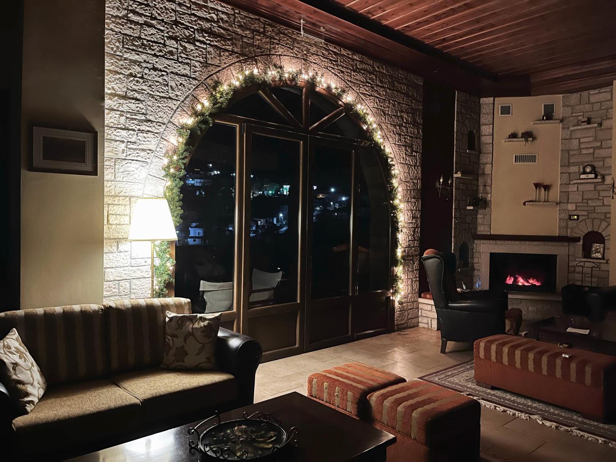 Agnanti Zitsas Hotel Ngoại thất bức ảnh